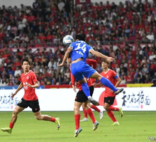 辗转大半个中国，他终于站上“苏超”赛场为淮安而战！